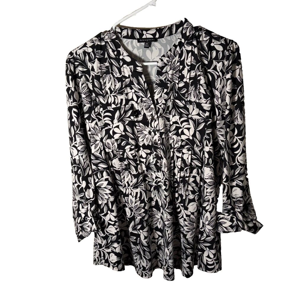 Ava & Grace Blouse Women's Medium V-Neck 3/4 Sleeve Floral Casual Pleated Top